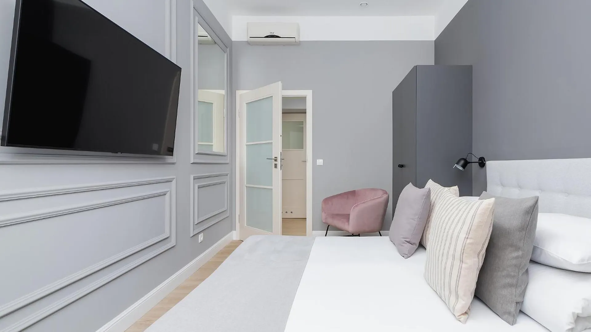 4 Bedroom Apartment - Main Square Cracovia