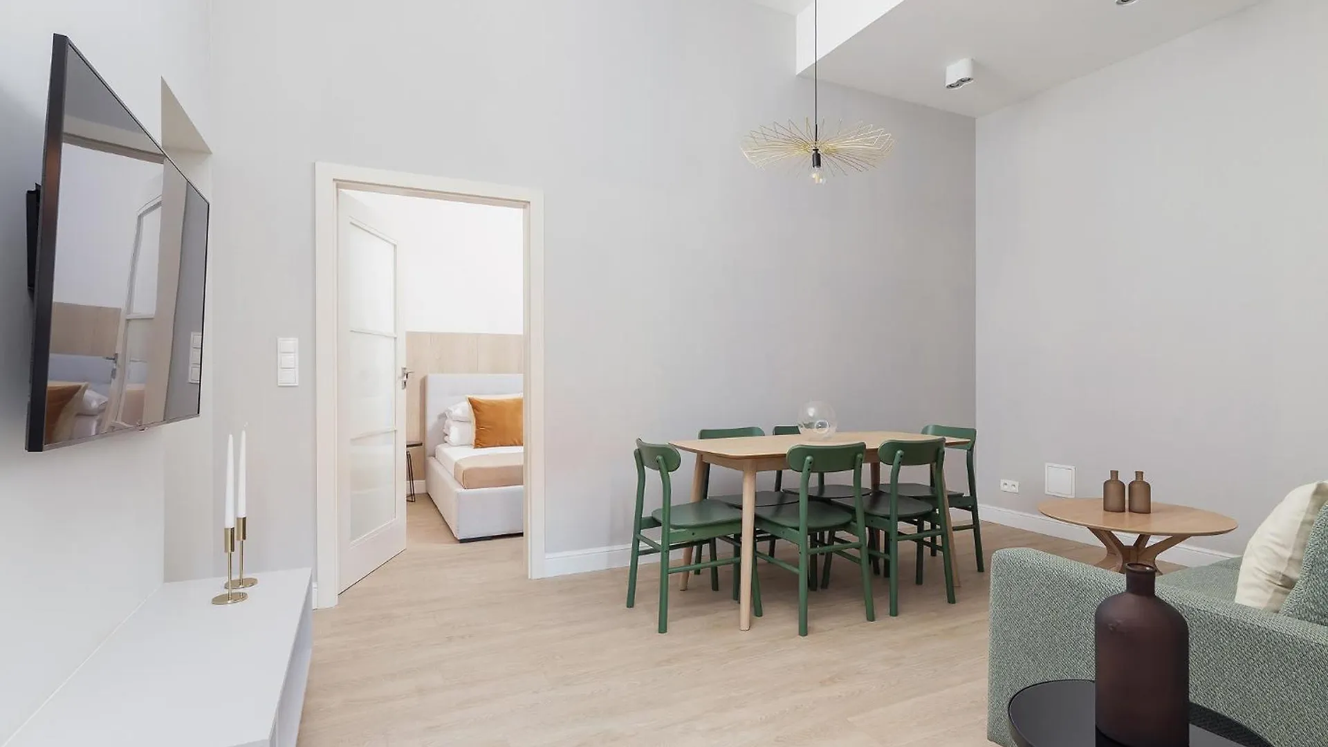 4 Bedroom Apartment - Main Square Cracovia 0*,  Polonia